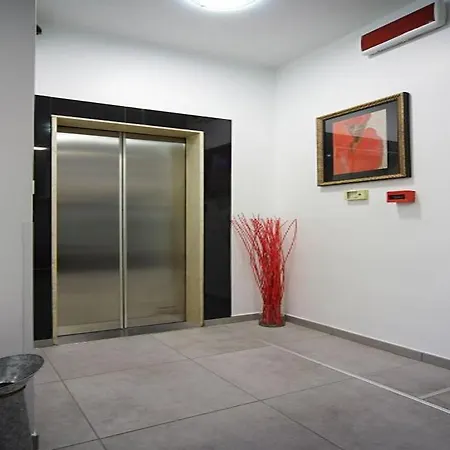 Paris Hotel 3*