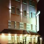 帕瑞斯酒店 酒店 梅斯特雷