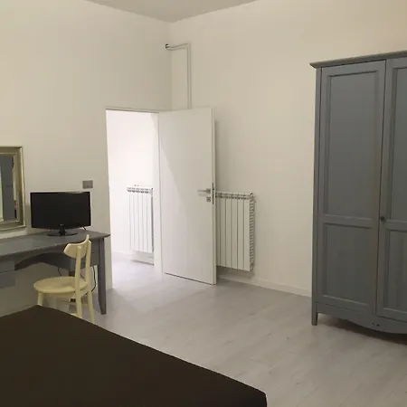 パリス ホテル 3*