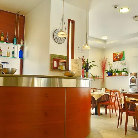 Paris 3* Mestre