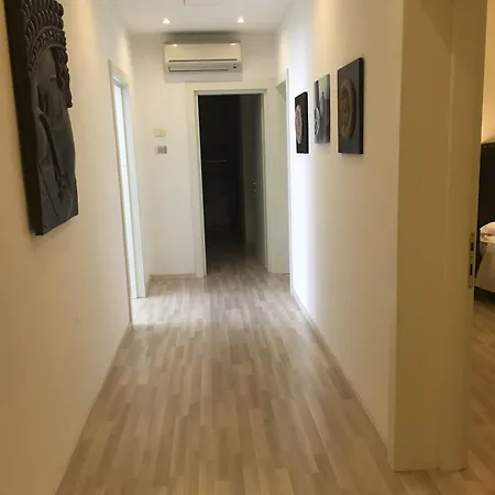 パリス 3* メストレ