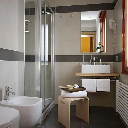 ホテル パリス 3*